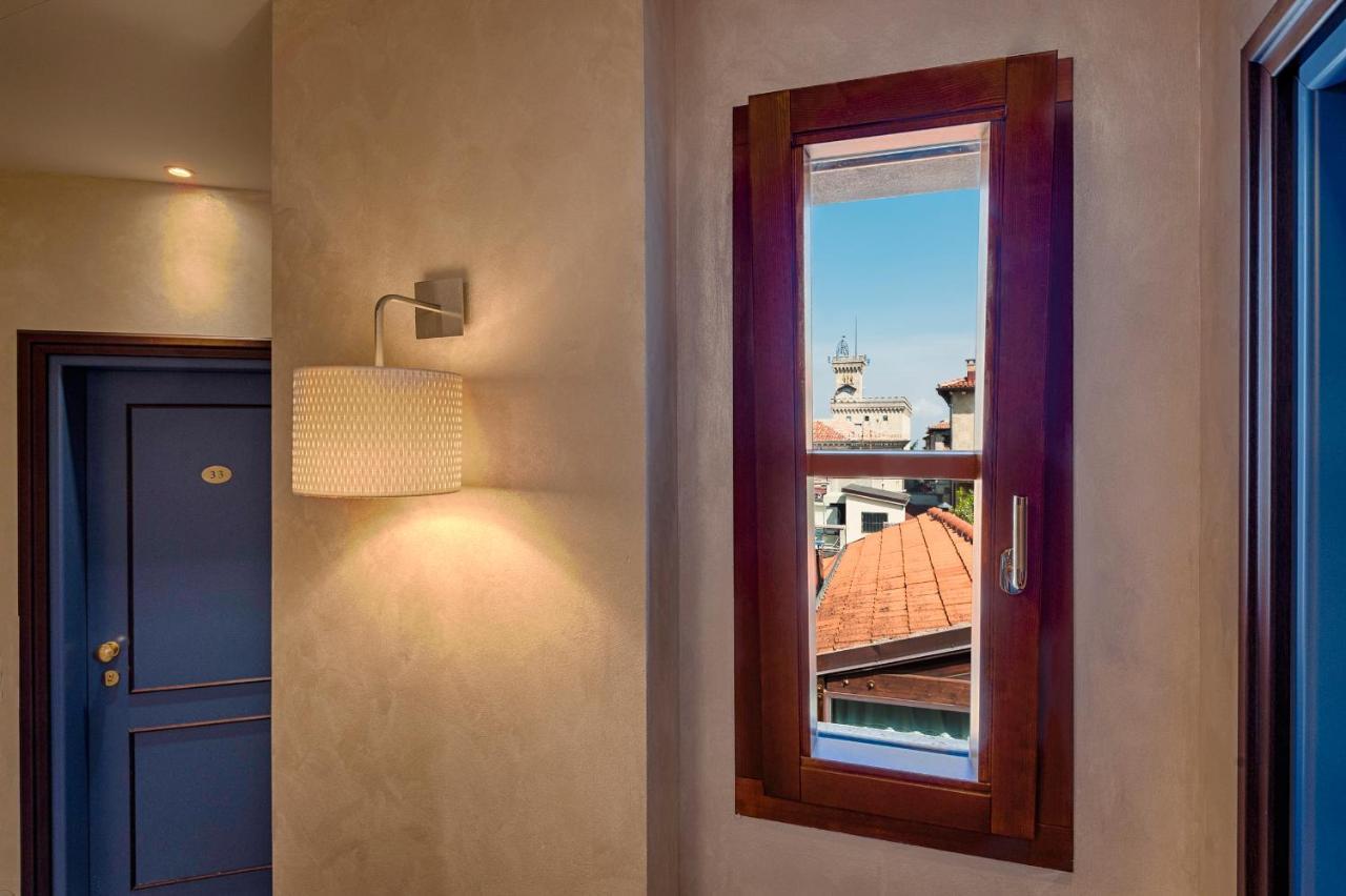 Hotel La Grotta 3*