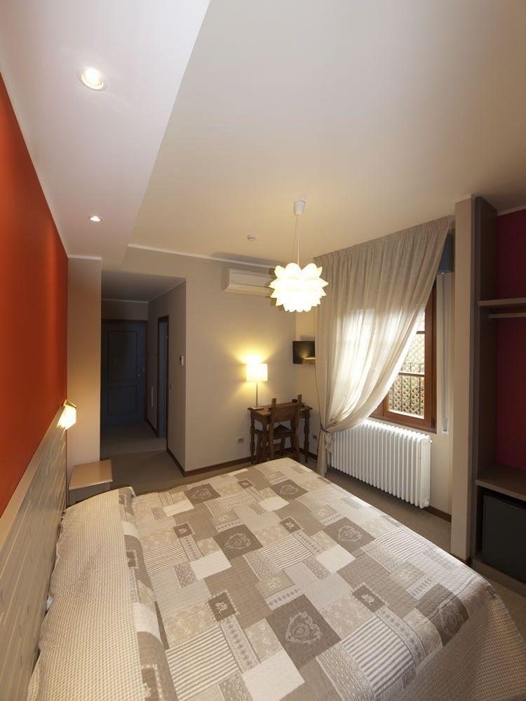Hotel La Grotta 3*